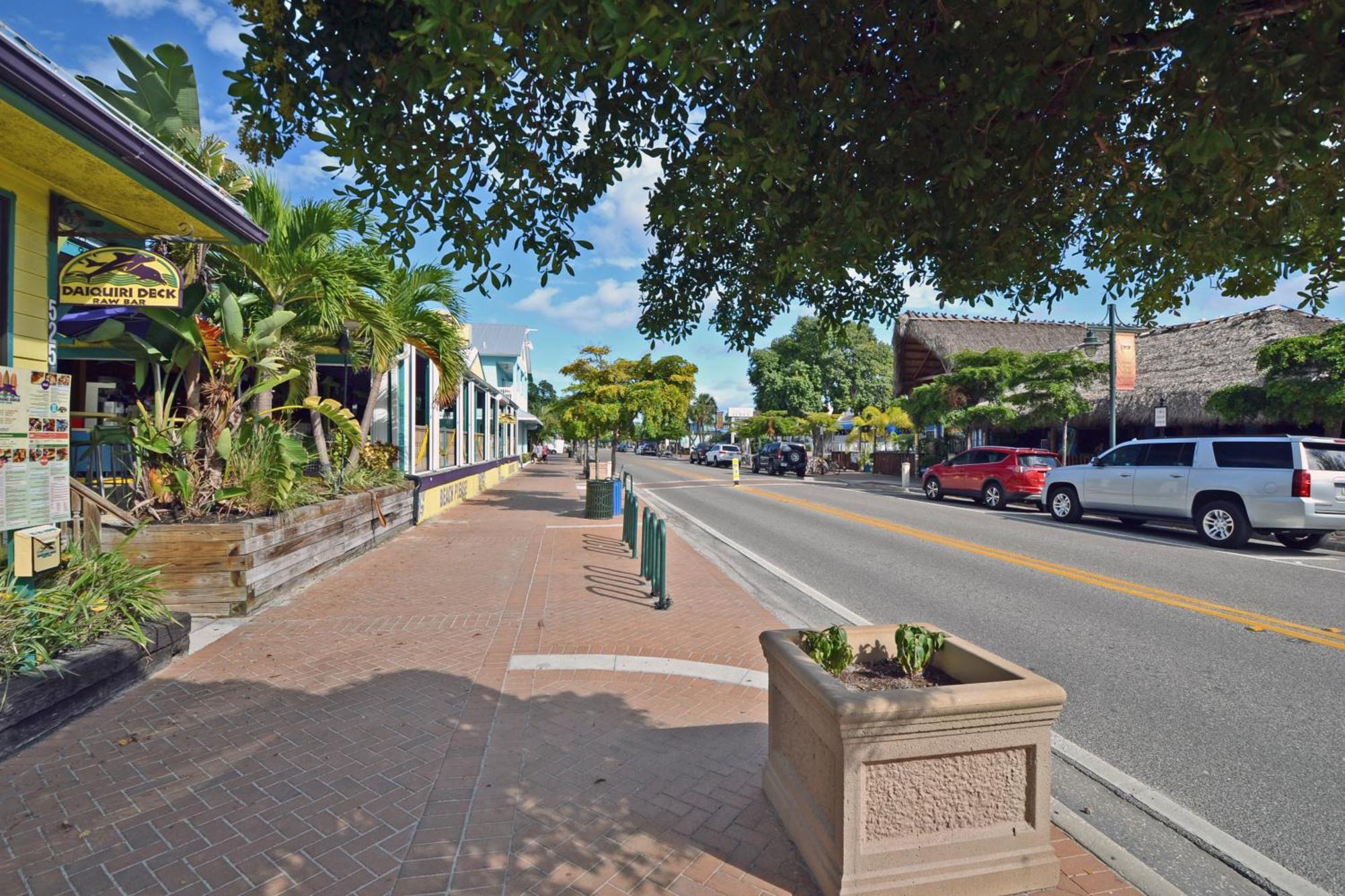 Crescent 1011 #1 * Sarasota