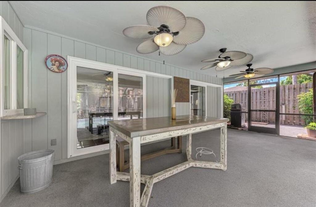 Enchanted & Peaceful Oasis 10 Min Away From One Of The Beautiful Beaches In The World Siesta Key *