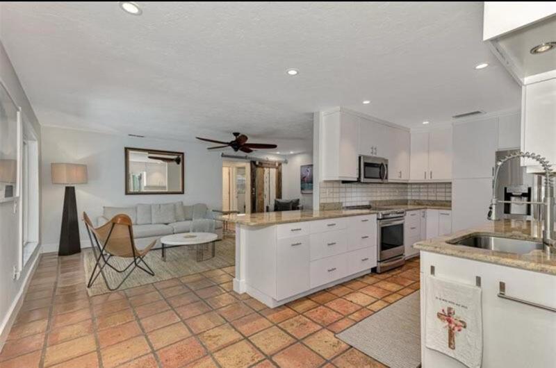 Villa Enchanted & Peaceful Oasis 10 Min Away From One Of The Beautiful Beaches In The World Siesta Key