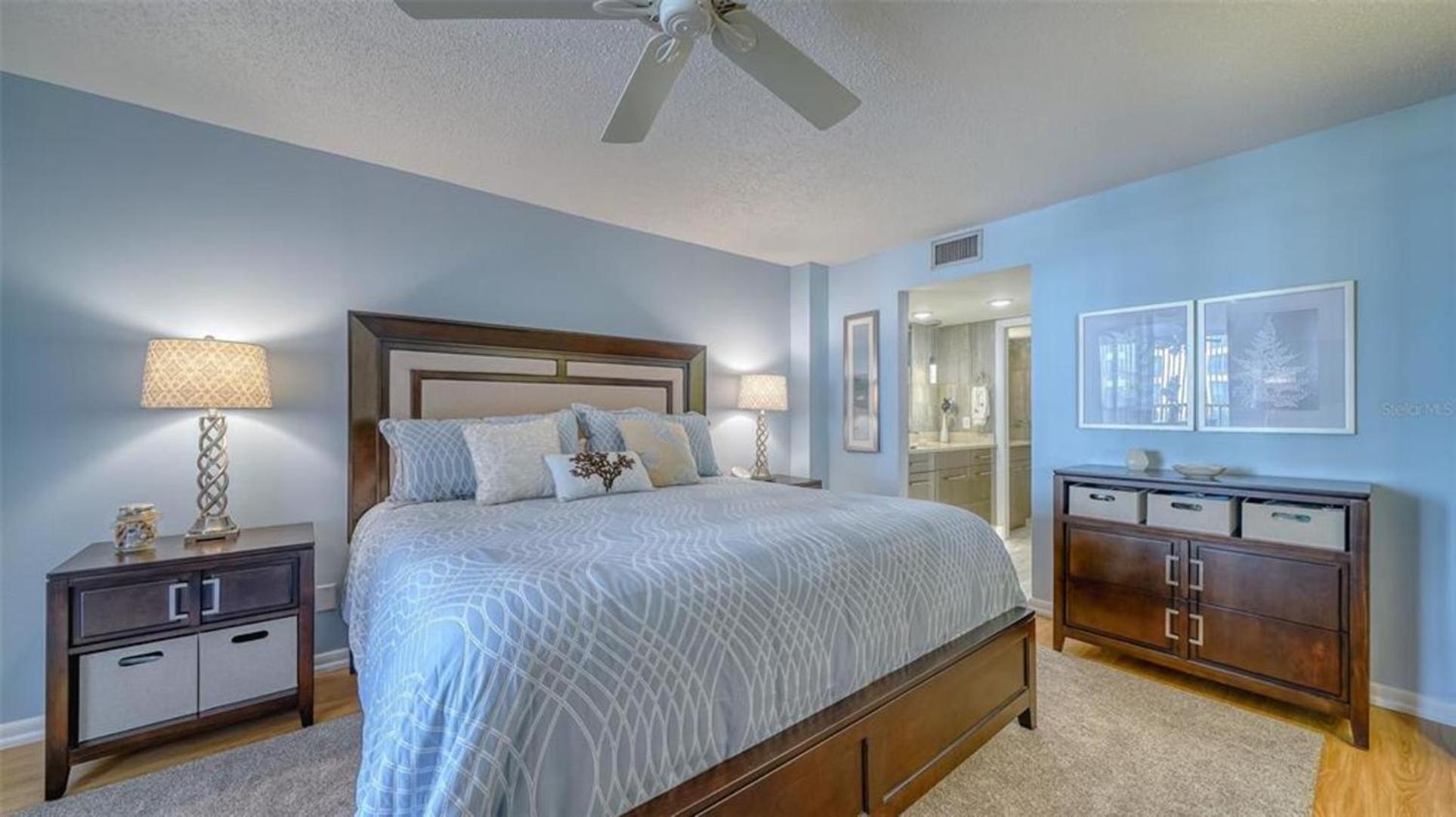Ultimate 2 Bedroom On Siesta Key County 1003 Villa *