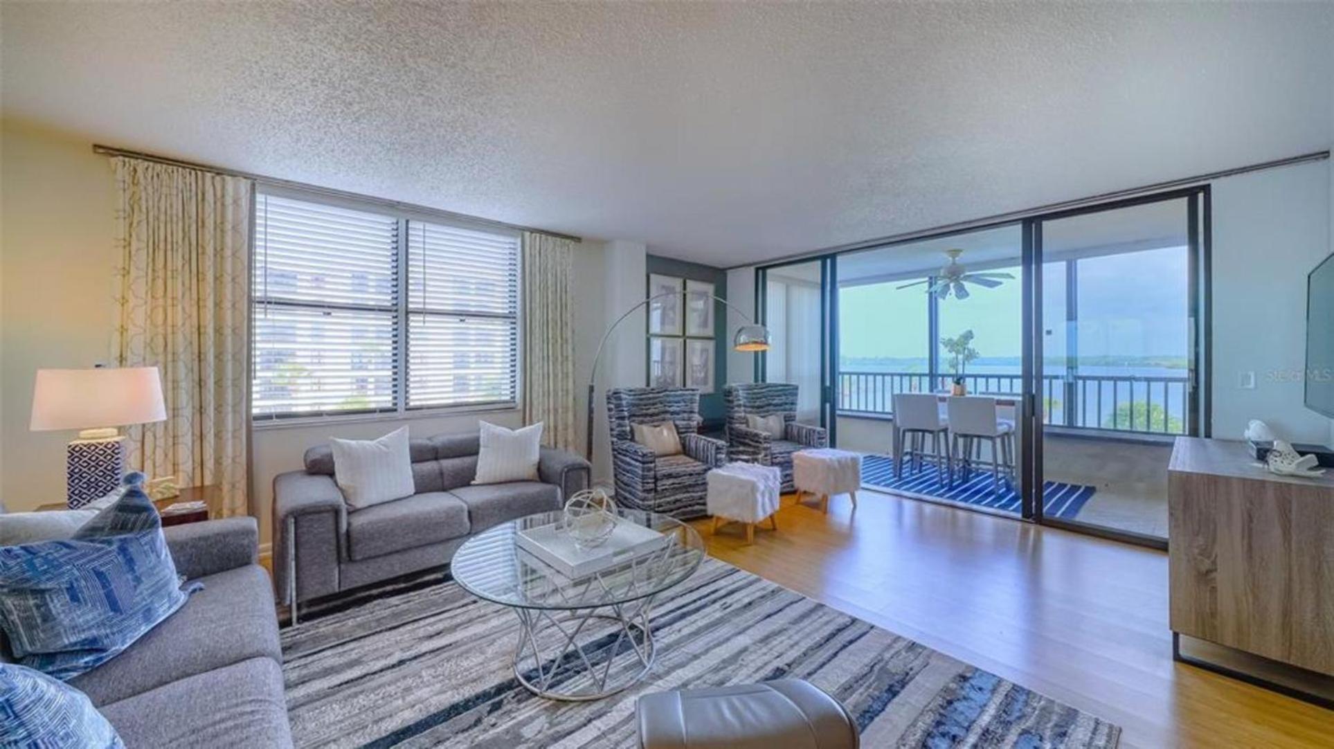 Ultimate 2 Bedroom On Siesta Key County 1003 Villa *