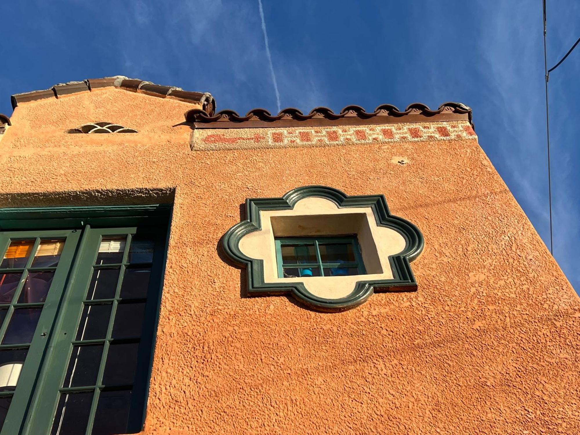 Burns Square Boutique Hotel