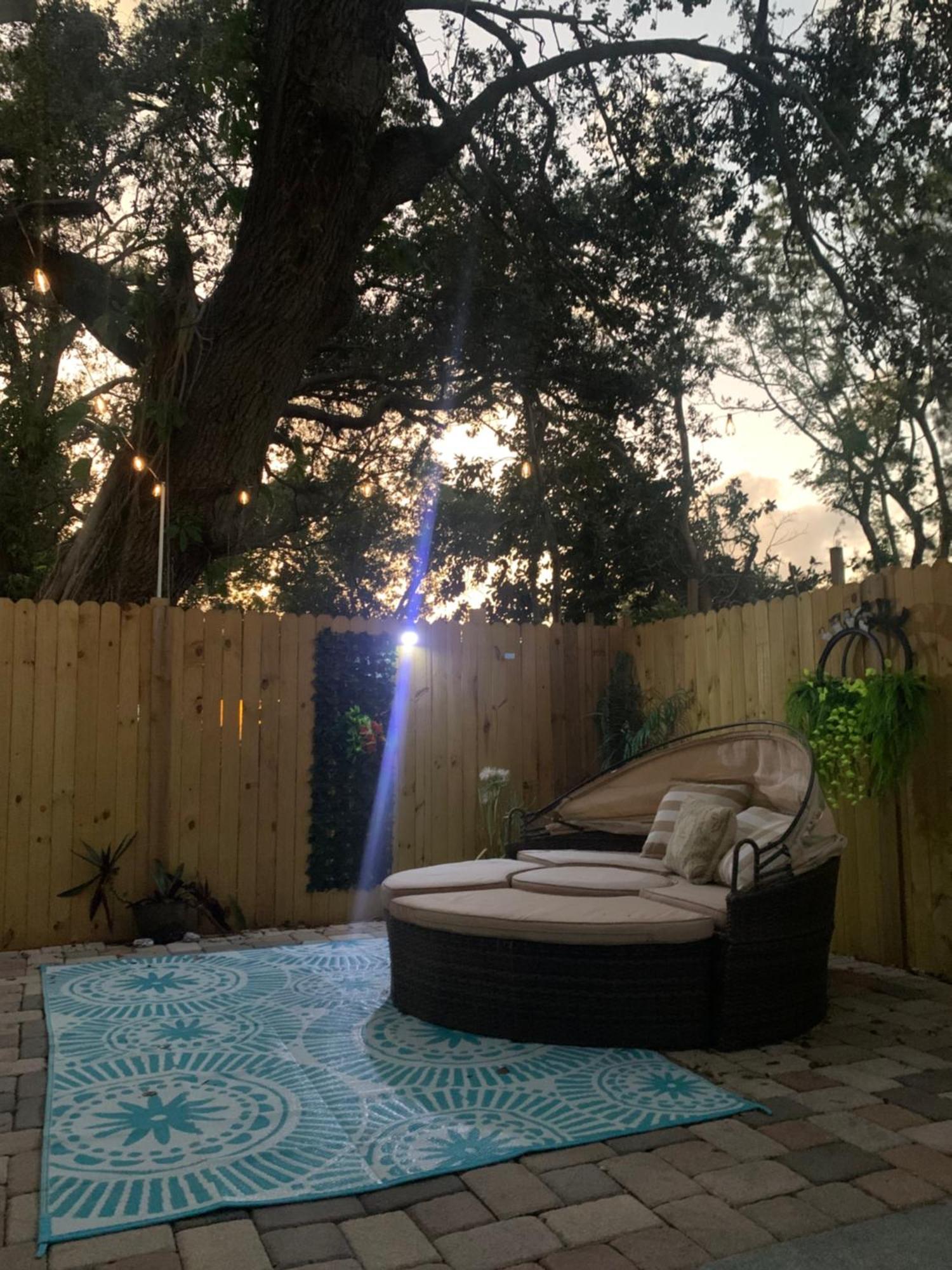 Apartment Mini Studio: 10 Min/siesta Key/private Entrance/ *