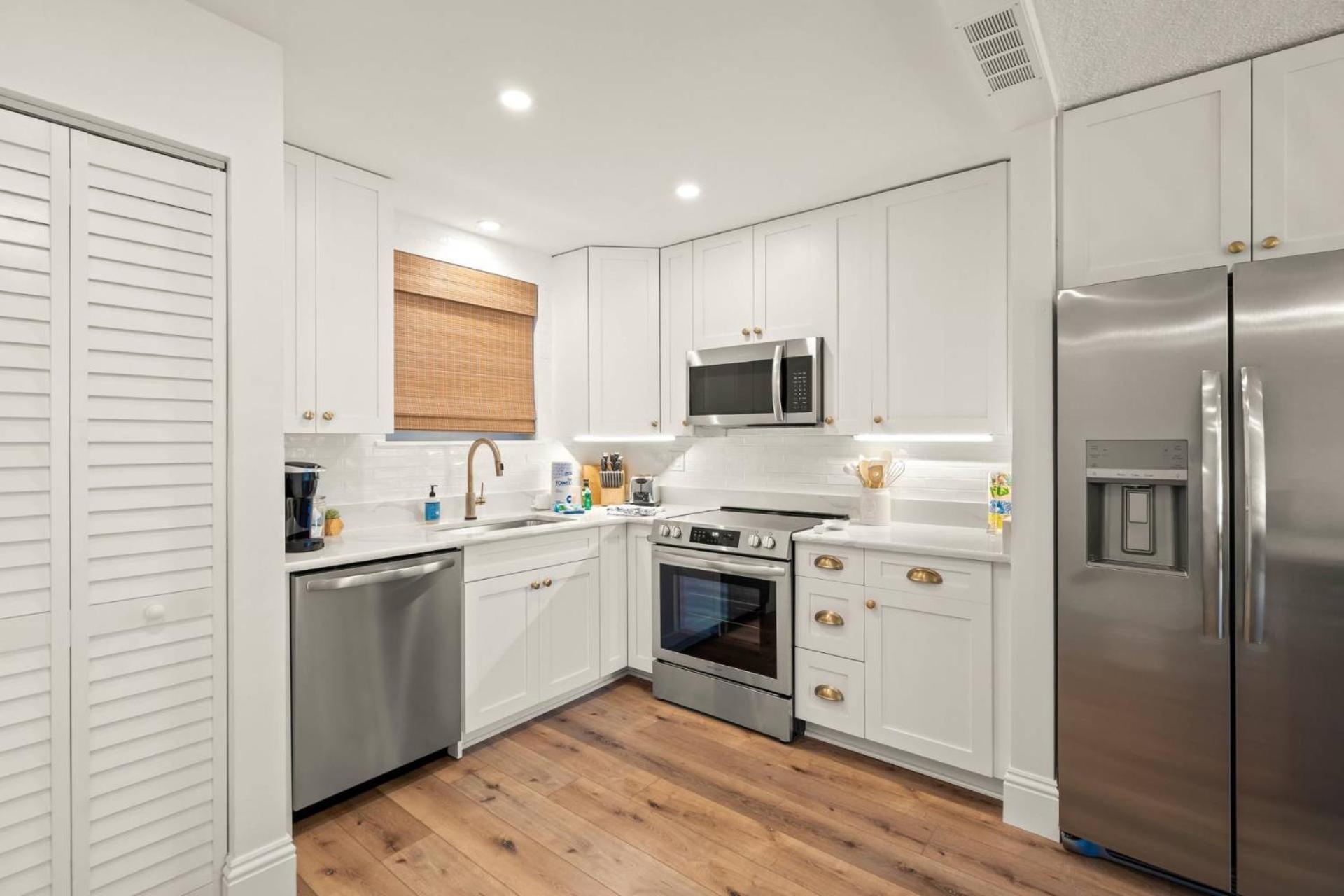 Kingston Arms Modern 1br On Lido Key Holiday home Sarasota