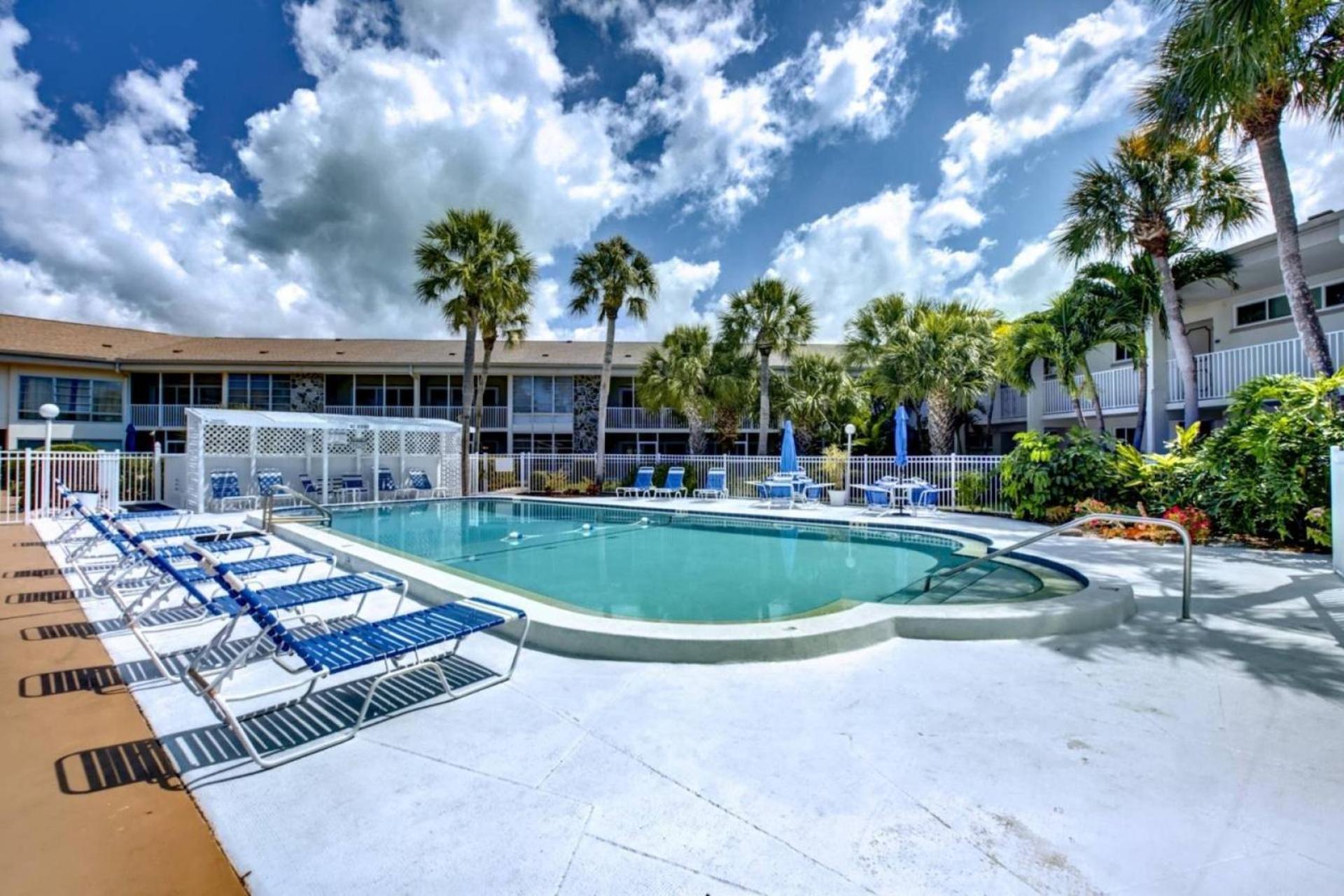 Kingston Arms Modern 1br On Lido Key Holiday home *