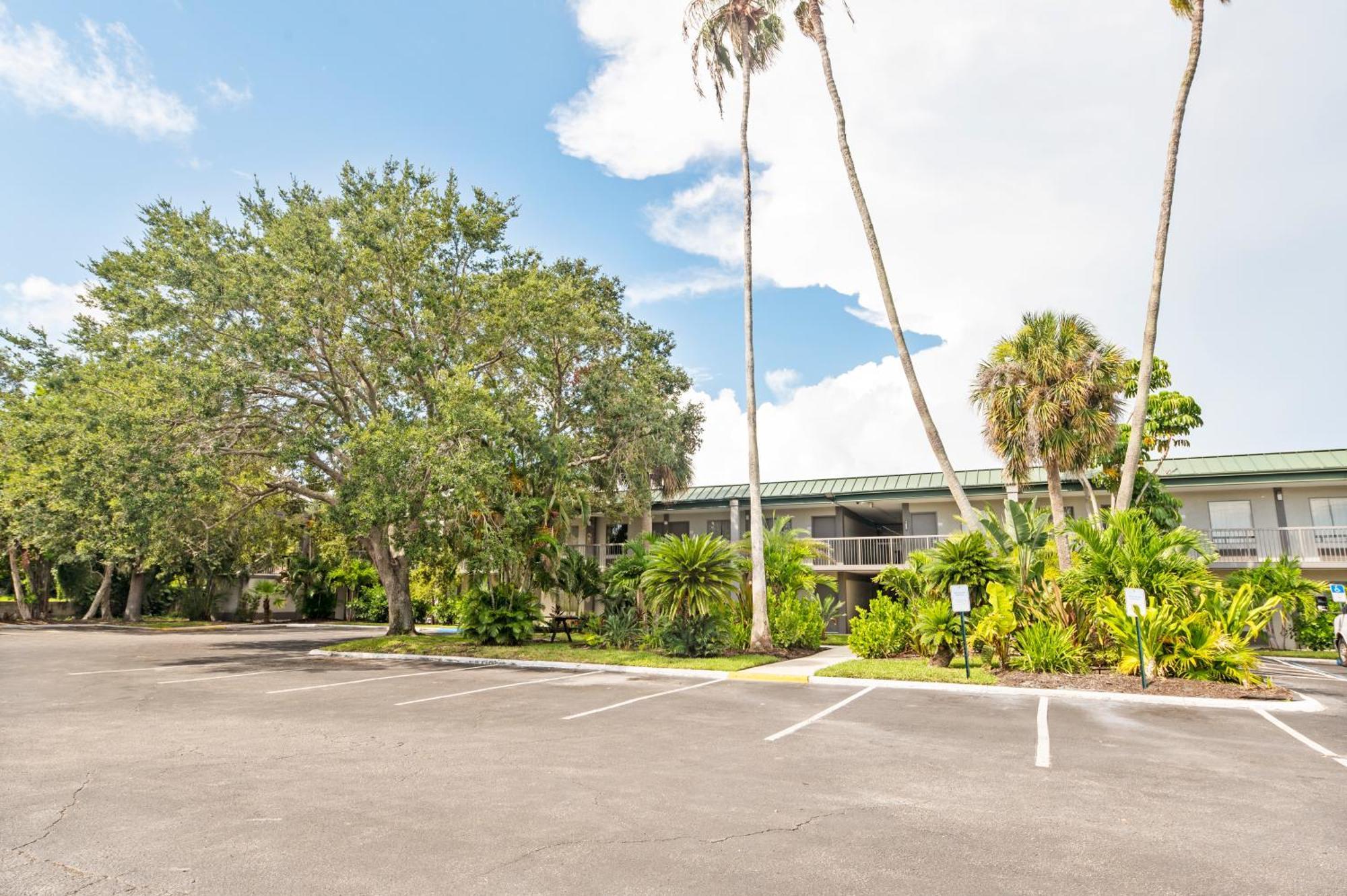 Aparthotel Bay Breeze Sarasota