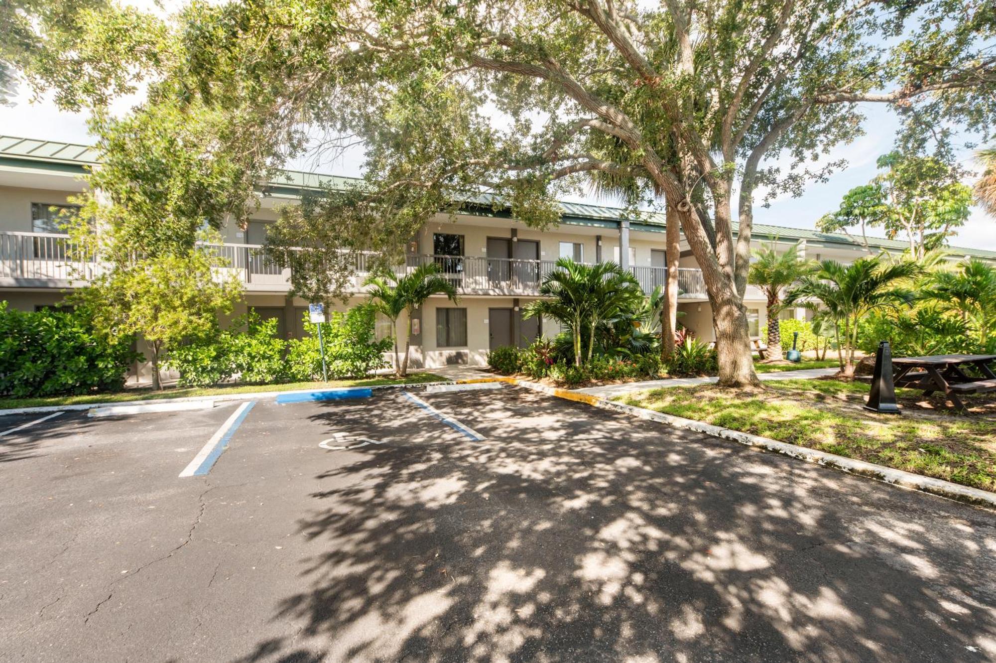 Aparthotel Bay Breeze Sarasota