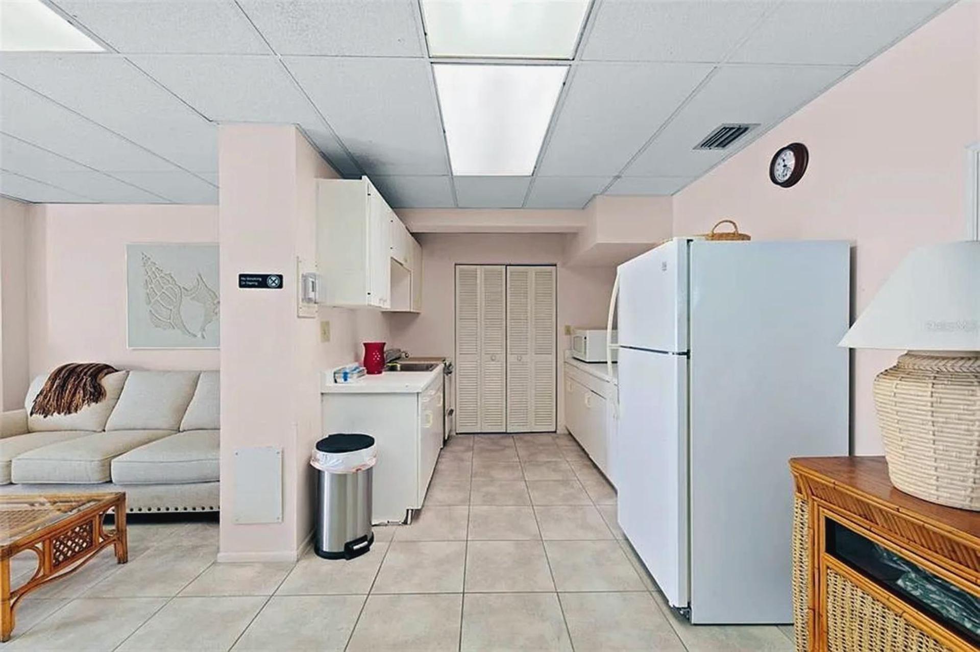 Lido Stylish Coastal Retreat Apartment Sarasota