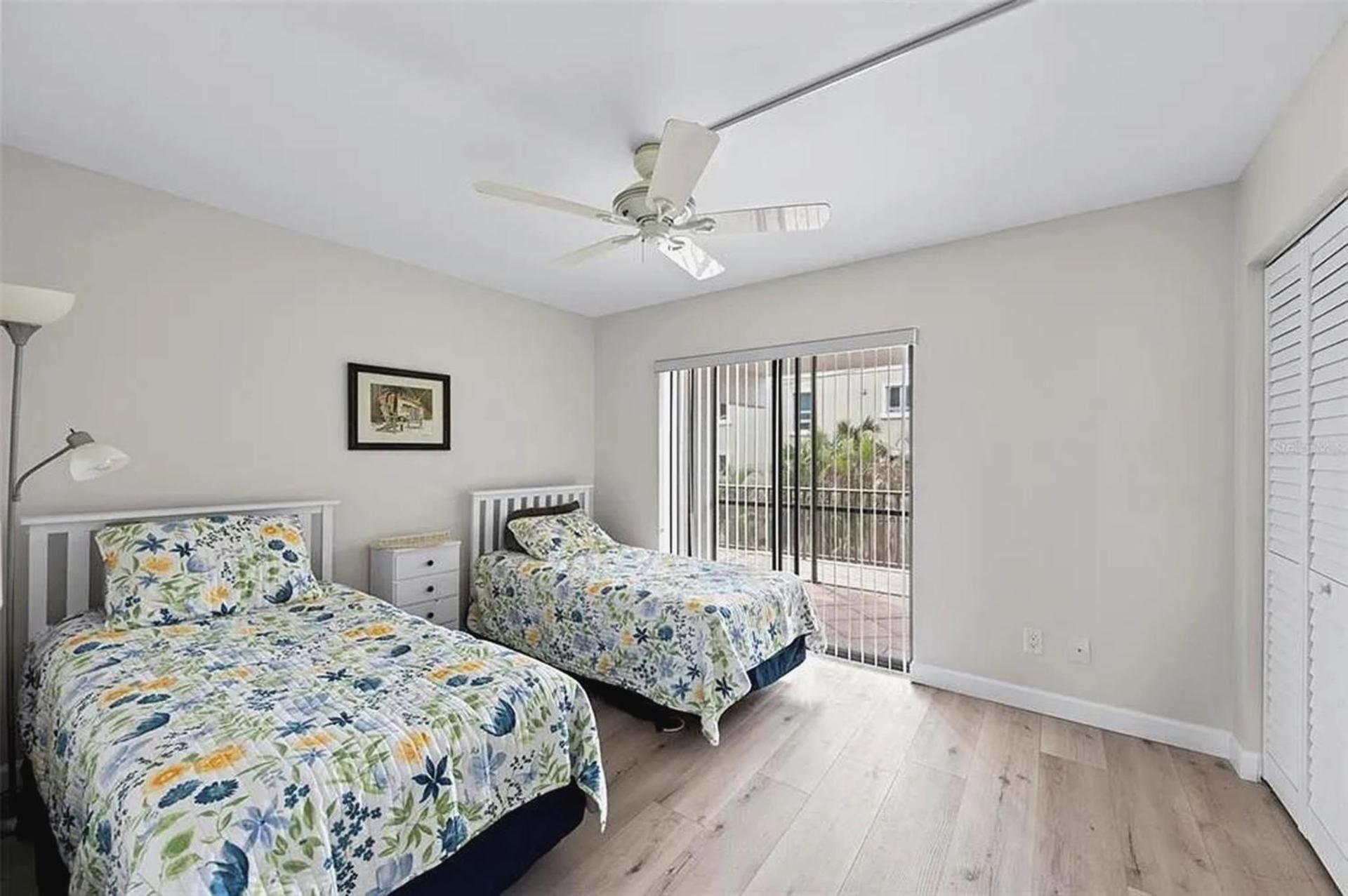 Apartment Lido Stylish Coastal Retreat *