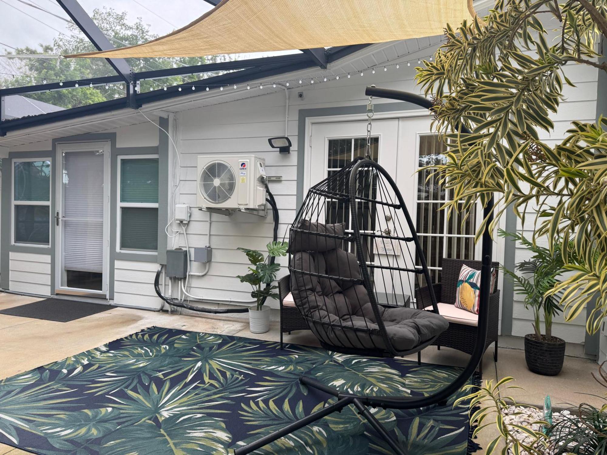 Location Siesta 1 Mile Away With Hot Holiday home Sarasota