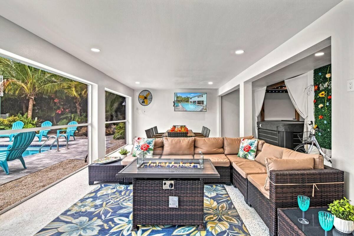 Holiday home 2br Coconut 800ft Walk To Games