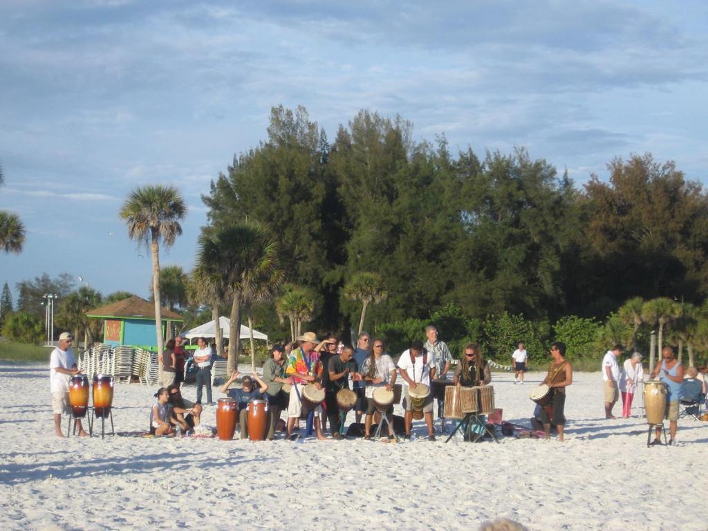 Holiday home 2br Coconut 800ft Walk To Games Sarasota