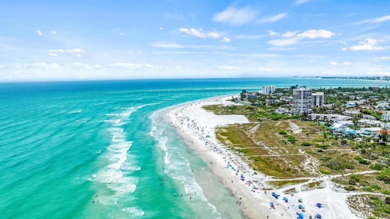 Holiday home 2br Coconut 800ft Walk To Games Sarasota
