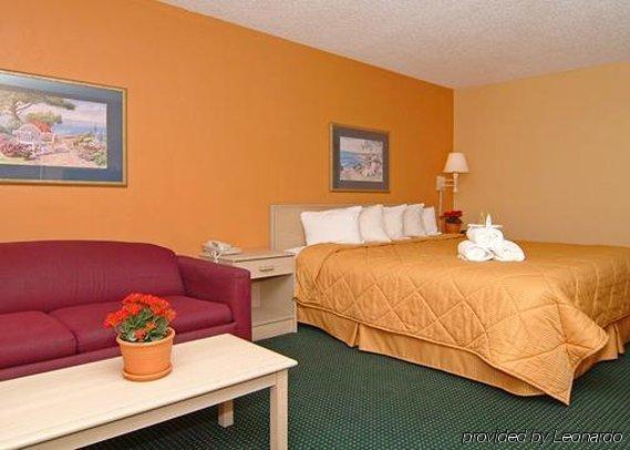 Days By Wyndham Bay Hotel Sarasota