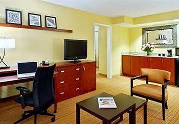 Courtyard Bradenton Airport Hotel