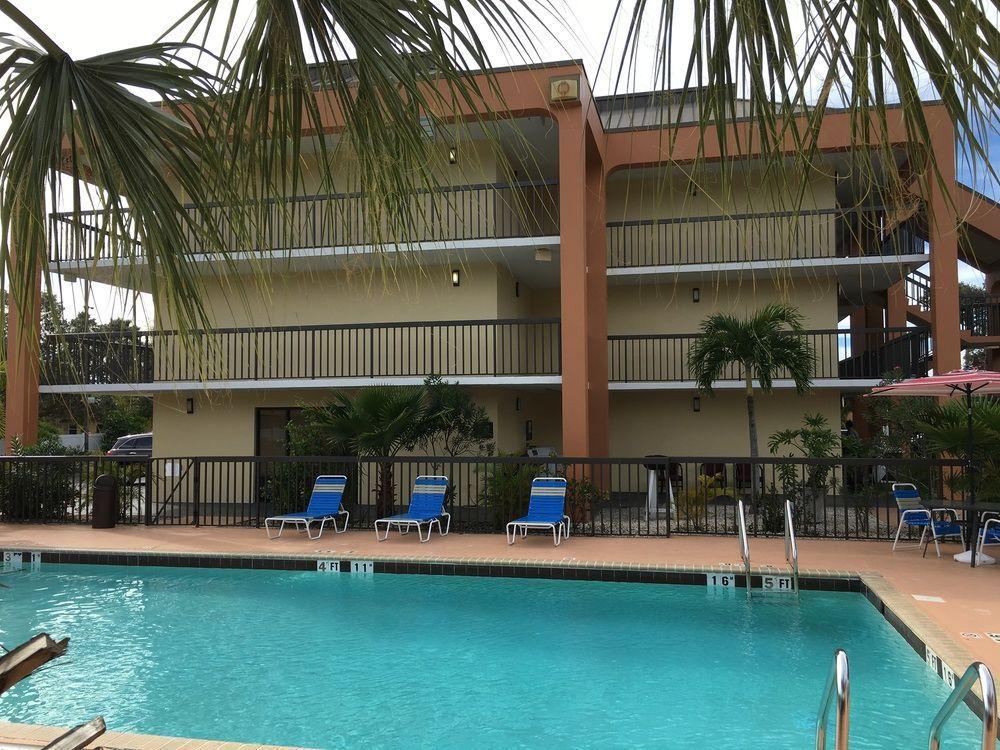 Hotel Days By Wyndham Bay 3*