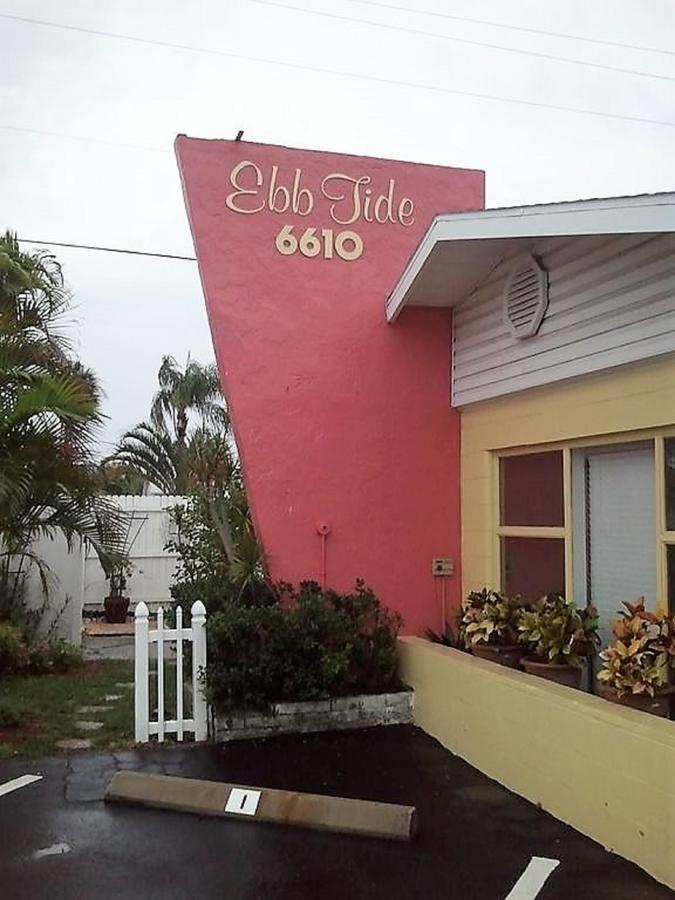 Ebb Tide On Siesta Key *