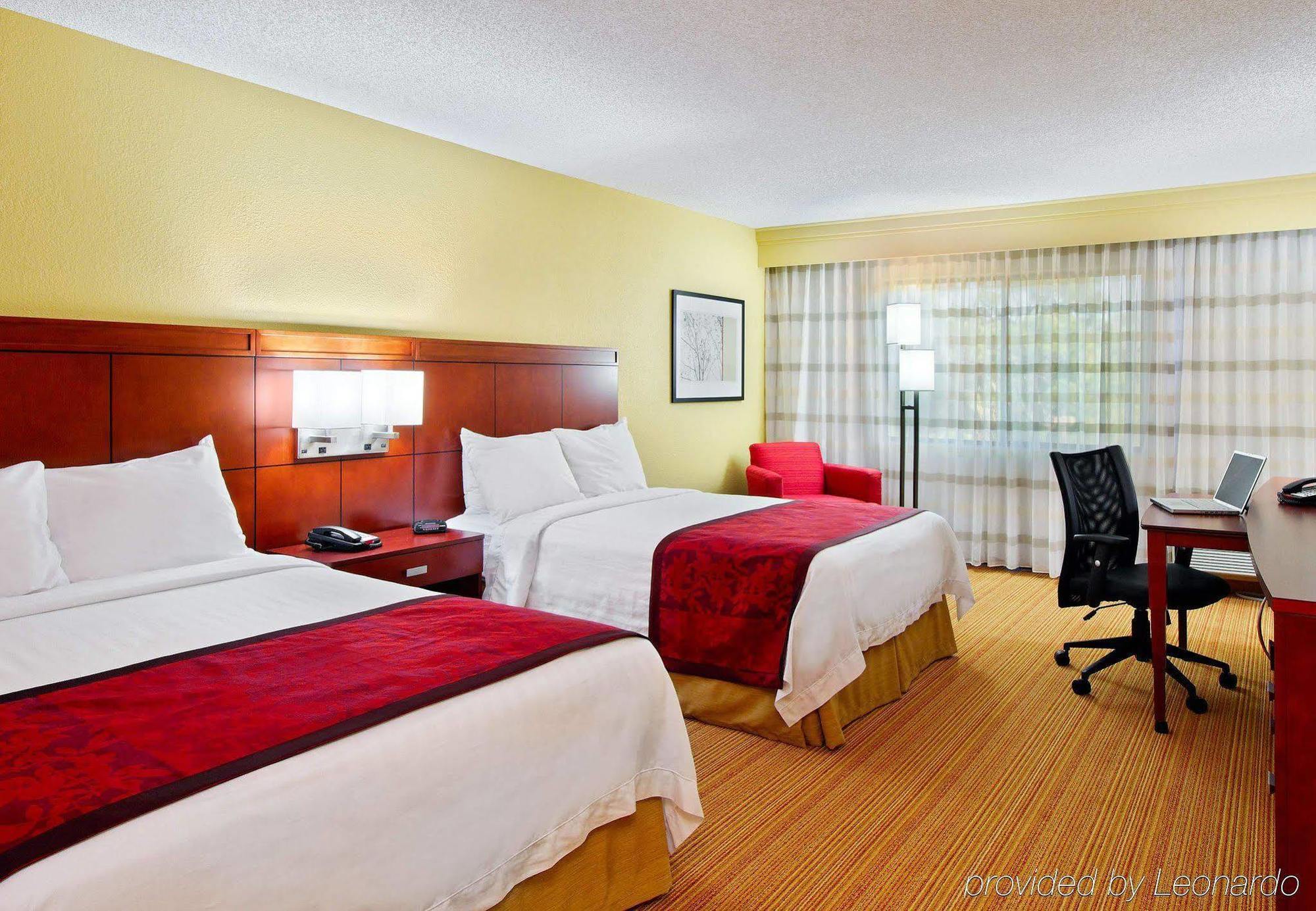 Courtyard Bradenton Airport 3* Sarasota
