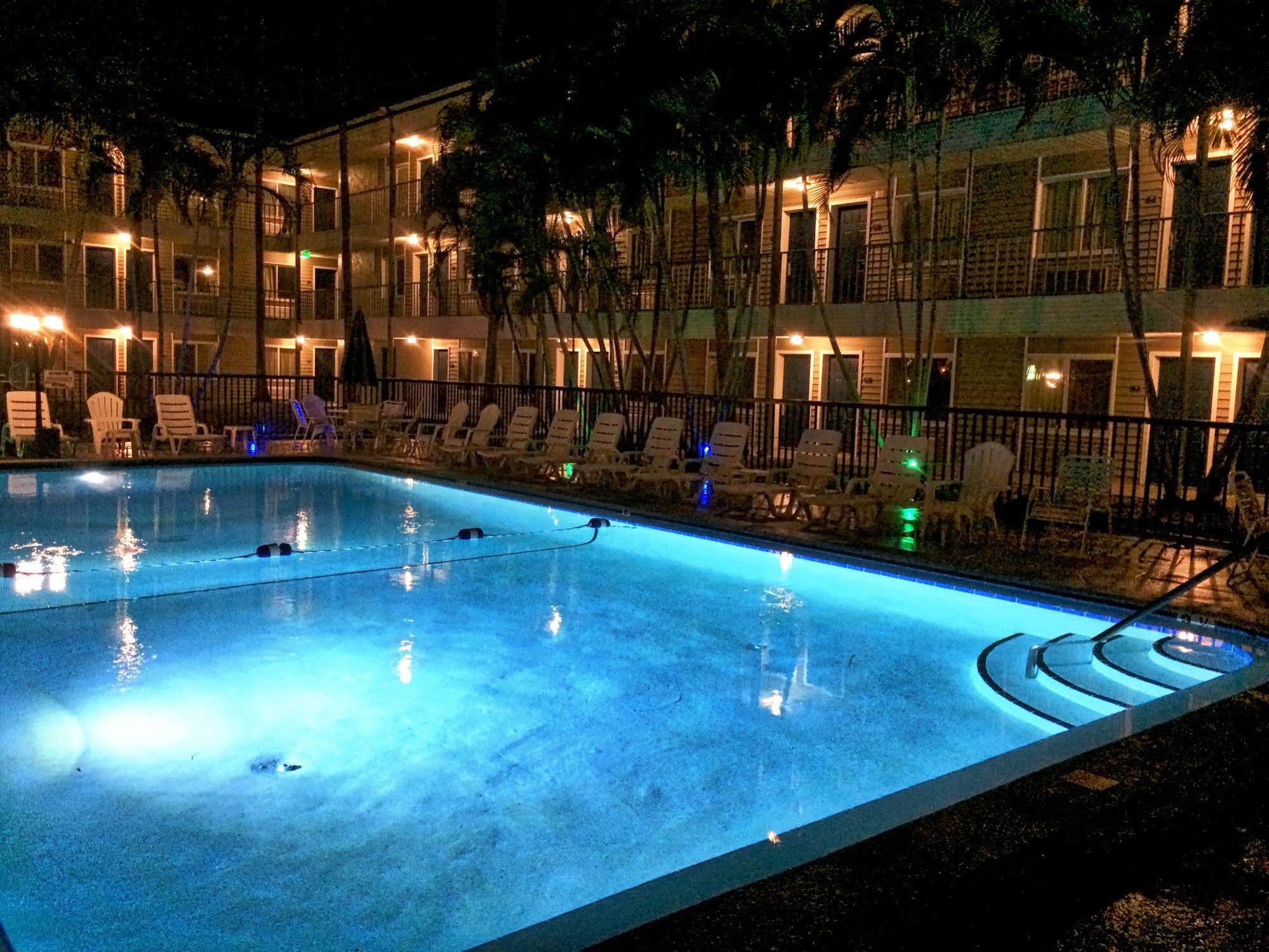 Hotel Lantern & - 2*