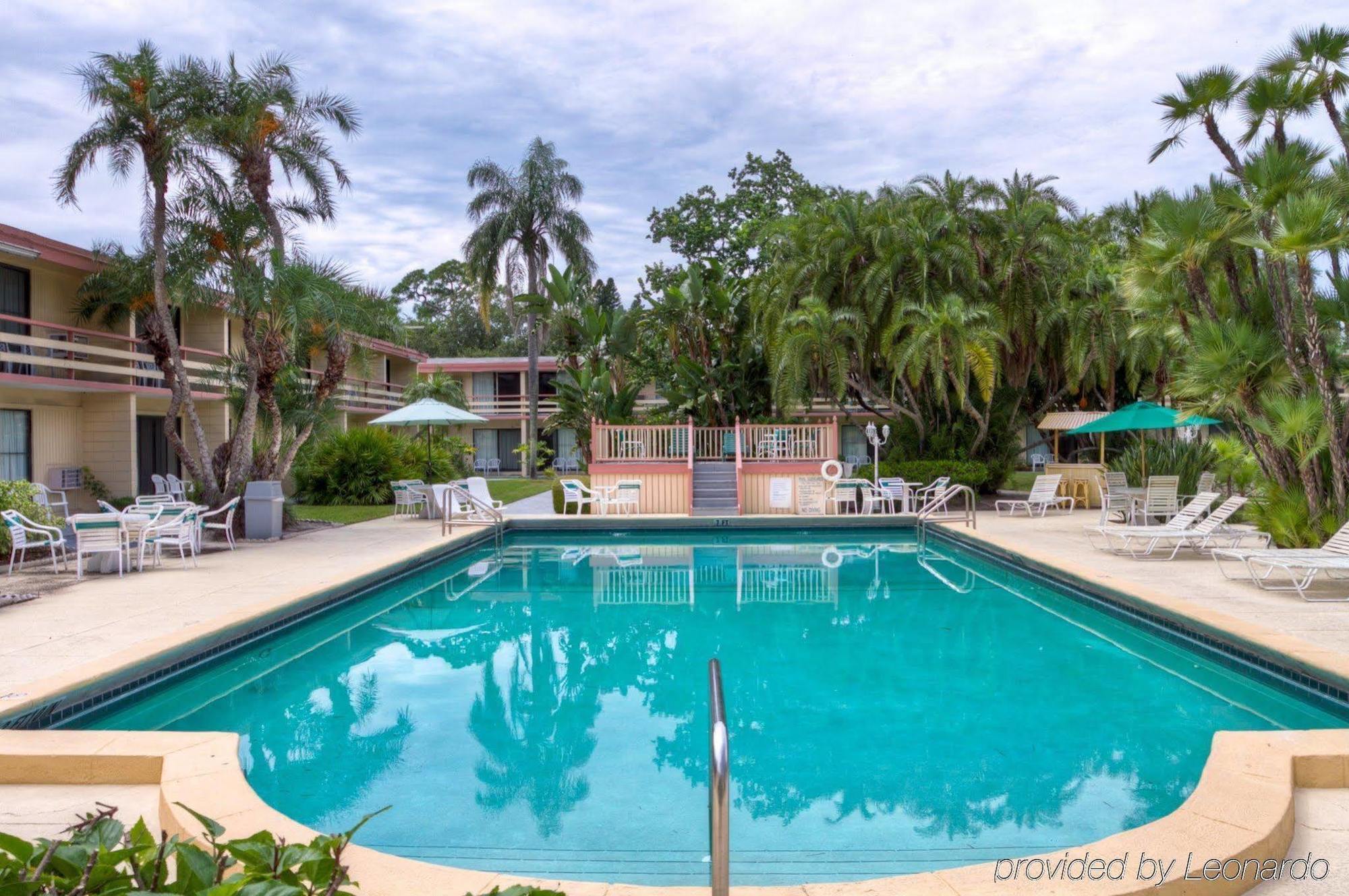 Golden Host 3* Sarasota