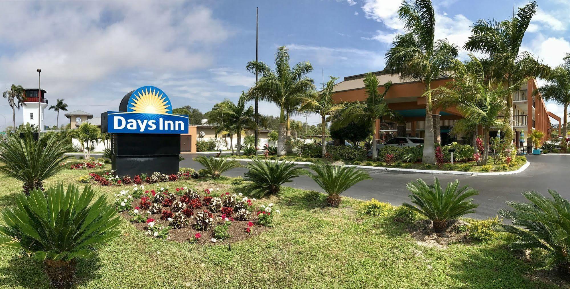 Days By Wyndham Bay Sarasota