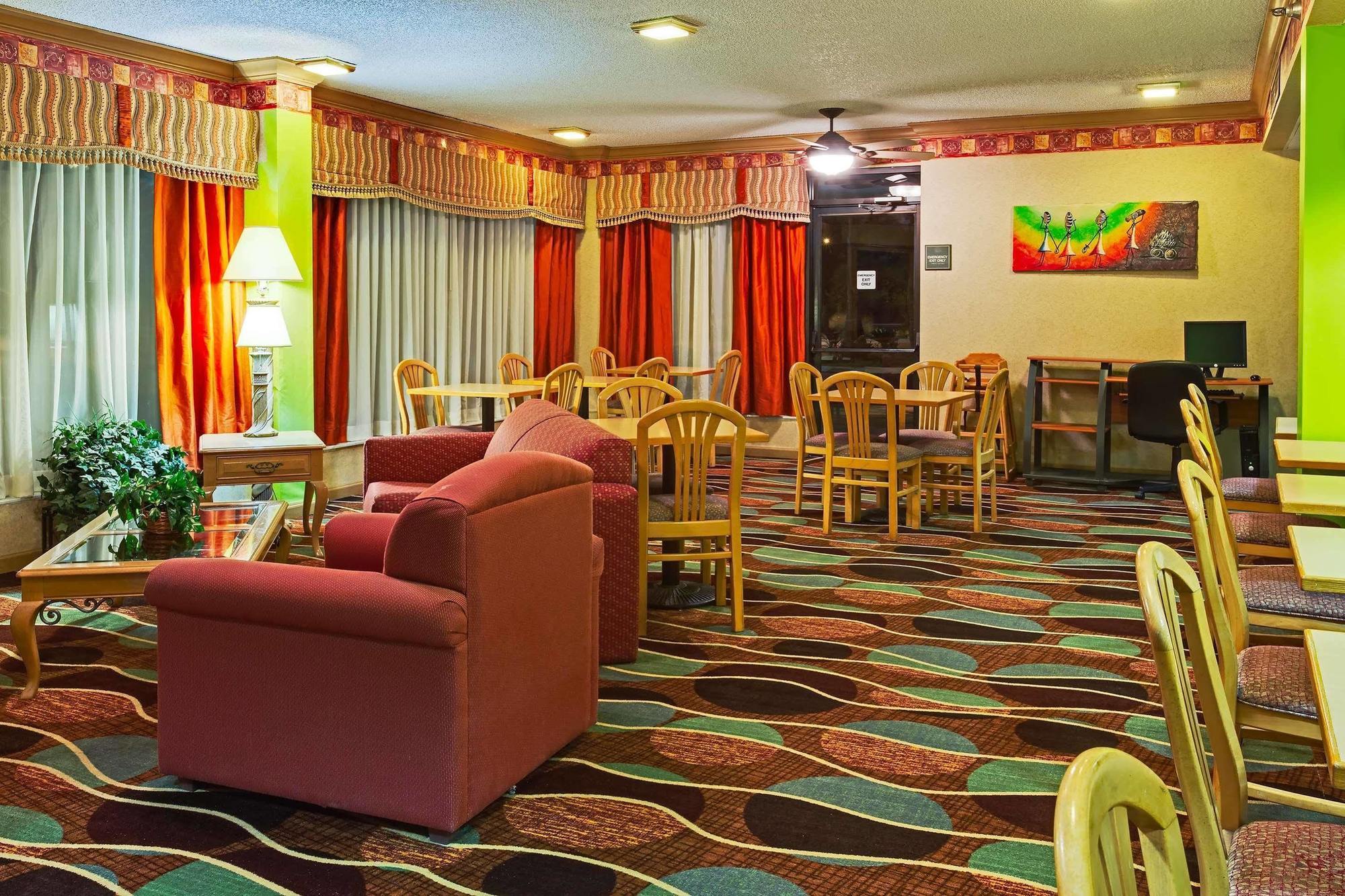 Days By Wyndham Bay Hotel 3*