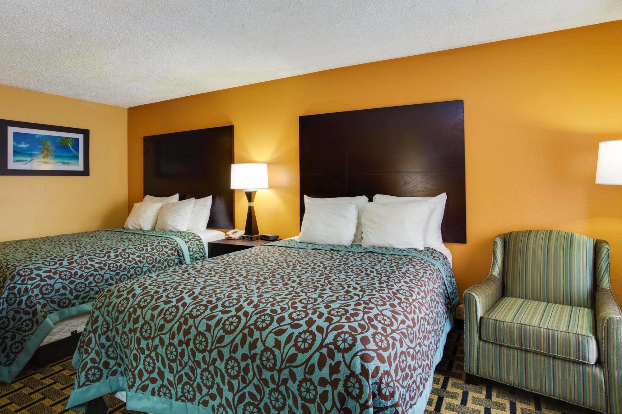 Days By Wyndham Bay Hotel Sarasota