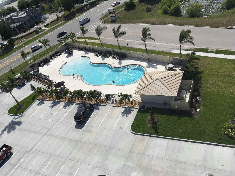 Magnolia Pointe; Bw Signature Collection Hotel