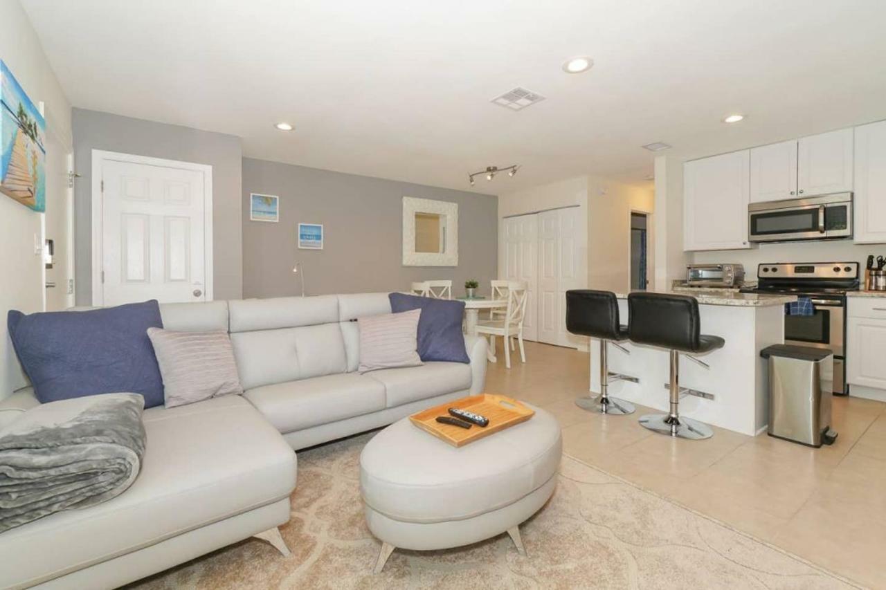 Holiday home Lovely - Close To Siesta, Shops & Dining