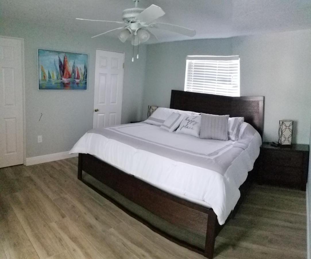 Pool On Gulf Gate 5min Away From Siesta Key Holiday home