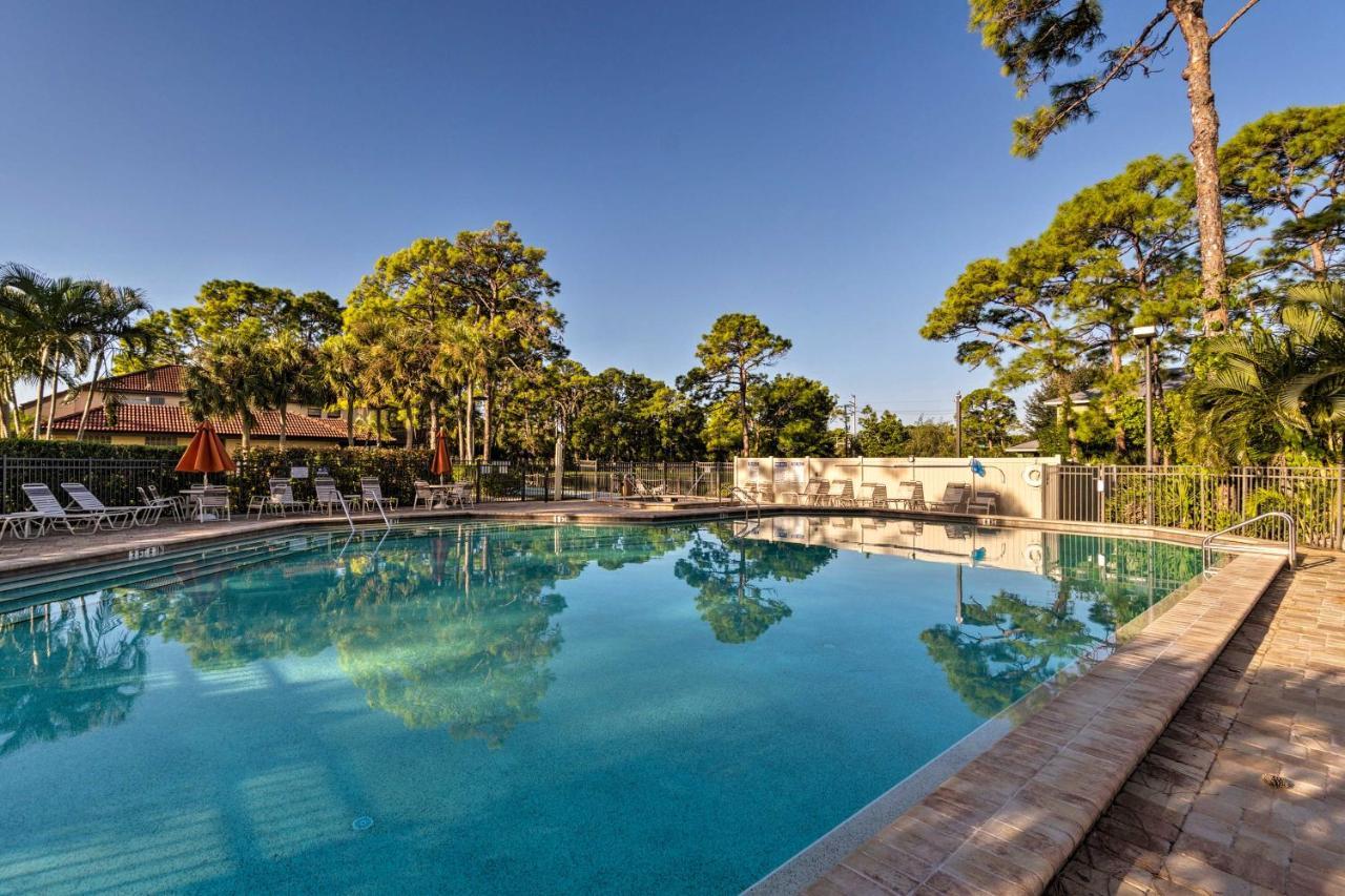 With Pool Access About 4 Mi To Beach! Villa