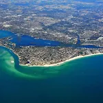 Siesta Key Village-Suite #4: A Block To The Beach!