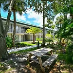 Sarasota Cay Club #614 Bunk Bed, Heated Pool, Tiki Bar, More!