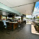 Sarasota Cay Club #614 Bunk Bed, Heated Pool, Tiki Bar, More!