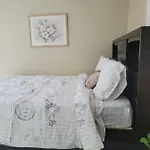 Entire Guesthouse 5 Mins To Siesta Key & Downtown