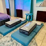 Close To Beaches With Hot Tub And Large Garden