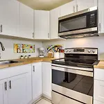 Coconut Cove Mid-Long Term Stays Available Walk To Downtown Trolly To Beaches