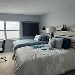 Water Front Condo - Lido Beach