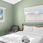 Modern Home,Near Siesta Beach,Downtown,Hospital