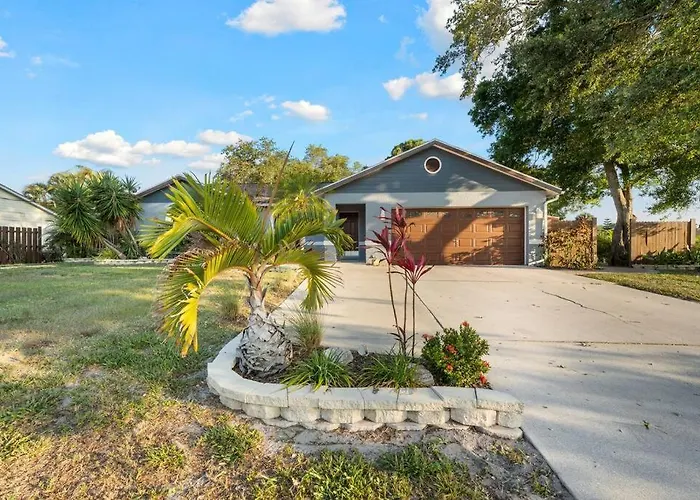 Cozy Home In Gulf Gate