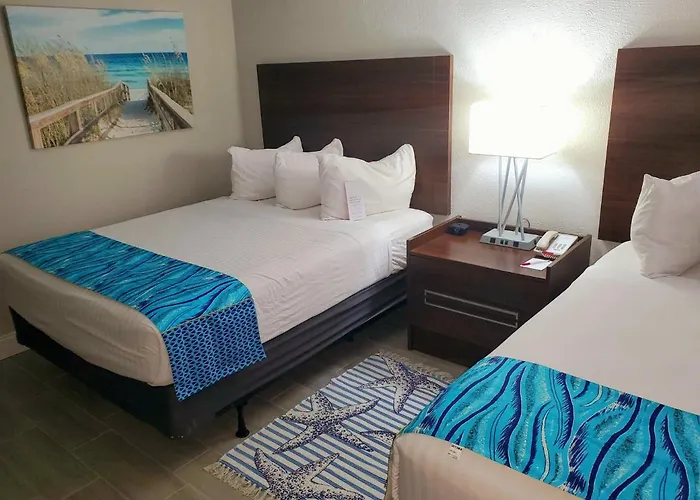 Newly Remodeled Cozy Unit Sarasota Cay Club Close To Airport, Beaches And Shops