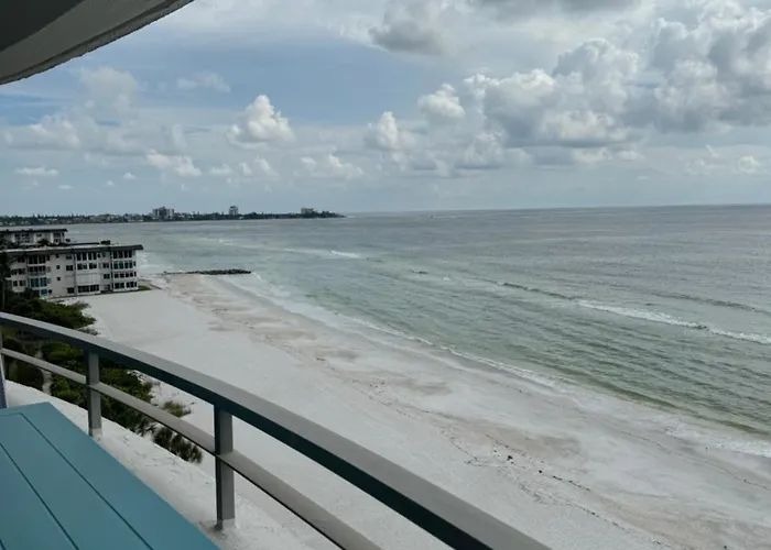 Water Front Condo - Lido Beach