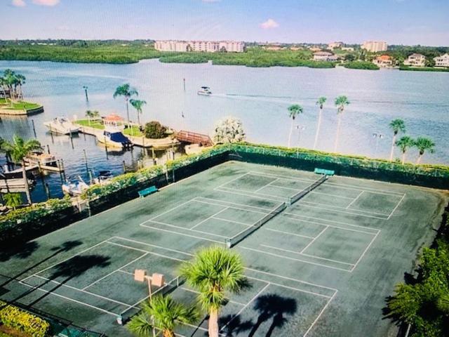 Harbor Towers Yacht And Racquet Club On Siesta Key