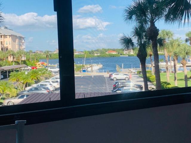 Harbor Towers Yacht And Racquet Club On Siesta Key Apartment