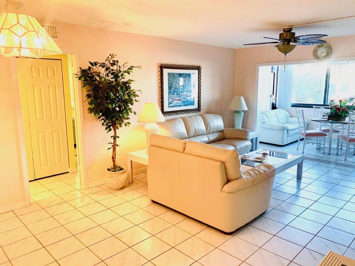 Harbor Towers Yacht And Racquet Club On Siesta Key Sarasota