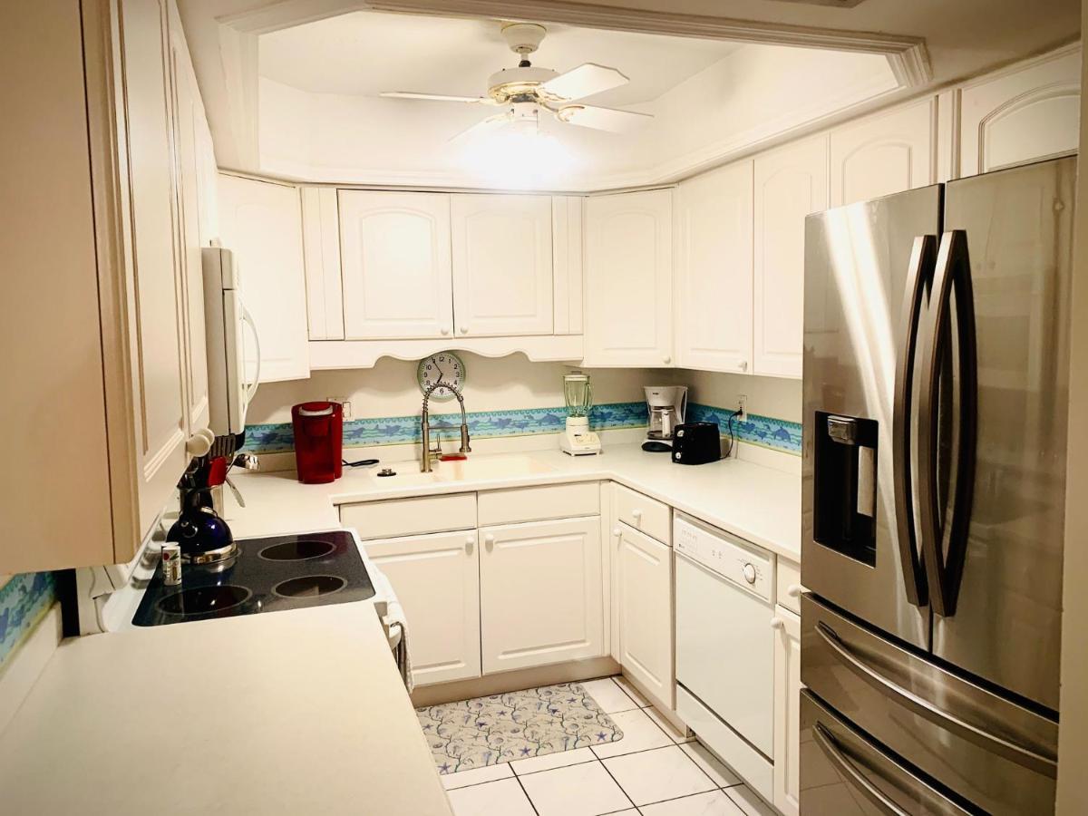 Apartment Harbor Towers Yacht And Racquet Club On Siesta Key