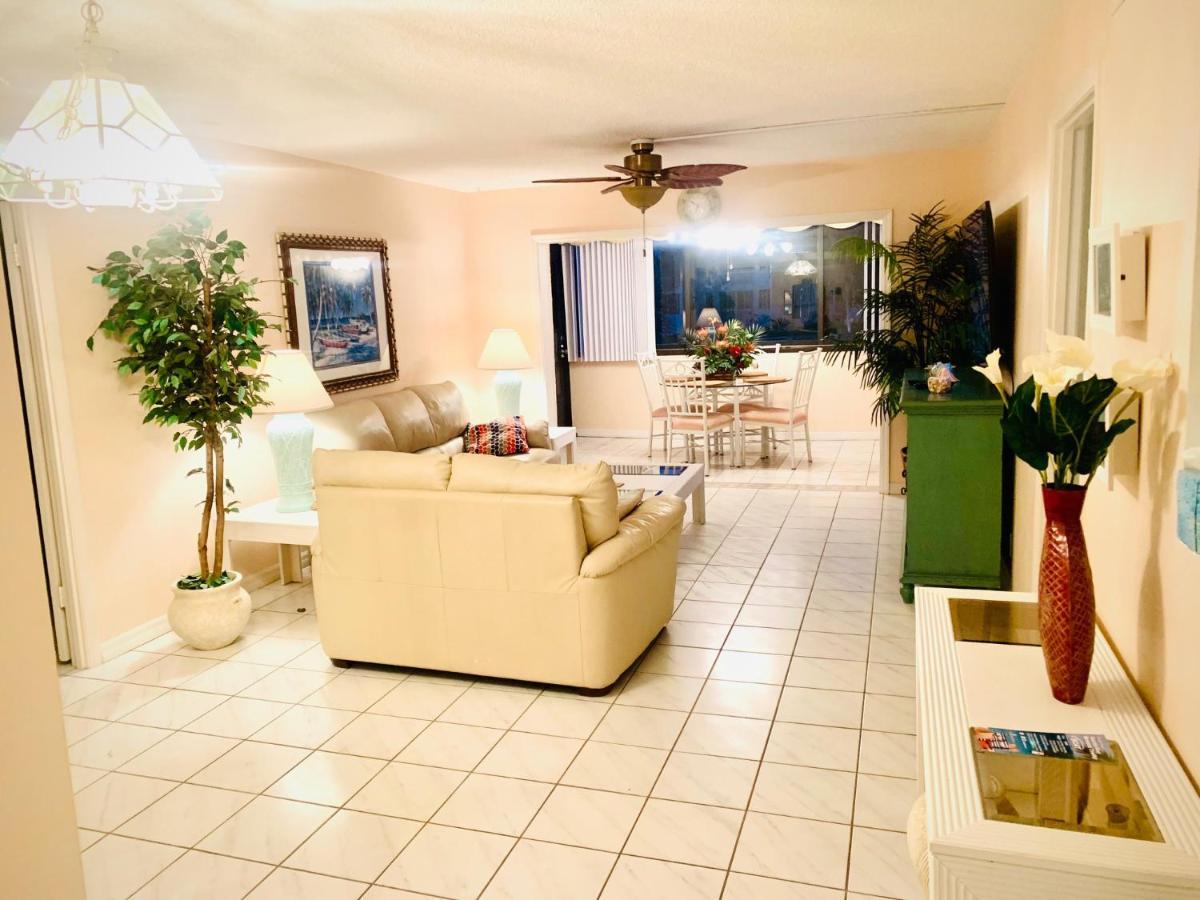 Harbor Towers Yacht And Racquet Club On Siesta Key Sarasota