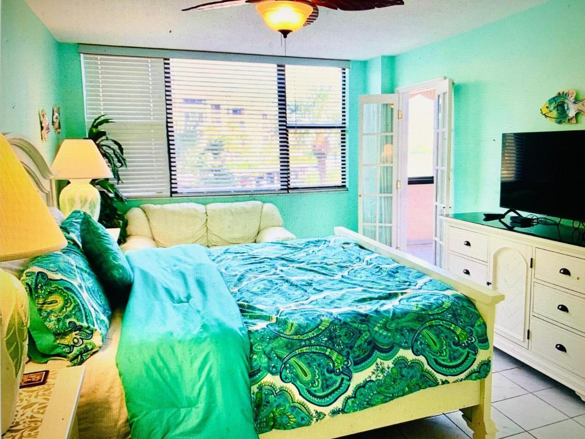 Harbor Towers Yacht And Racquet Club On Siesta Key Apartment