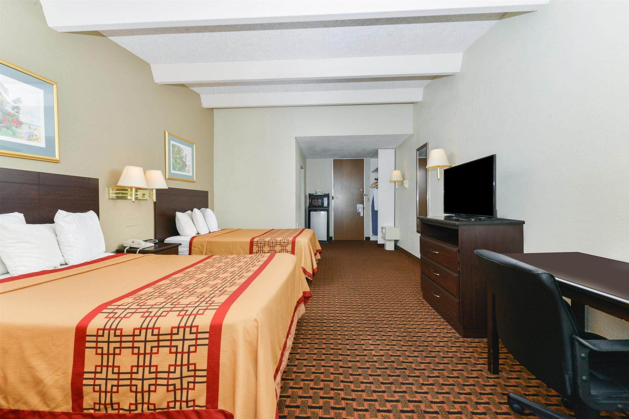Americas Value 2* Sarasota