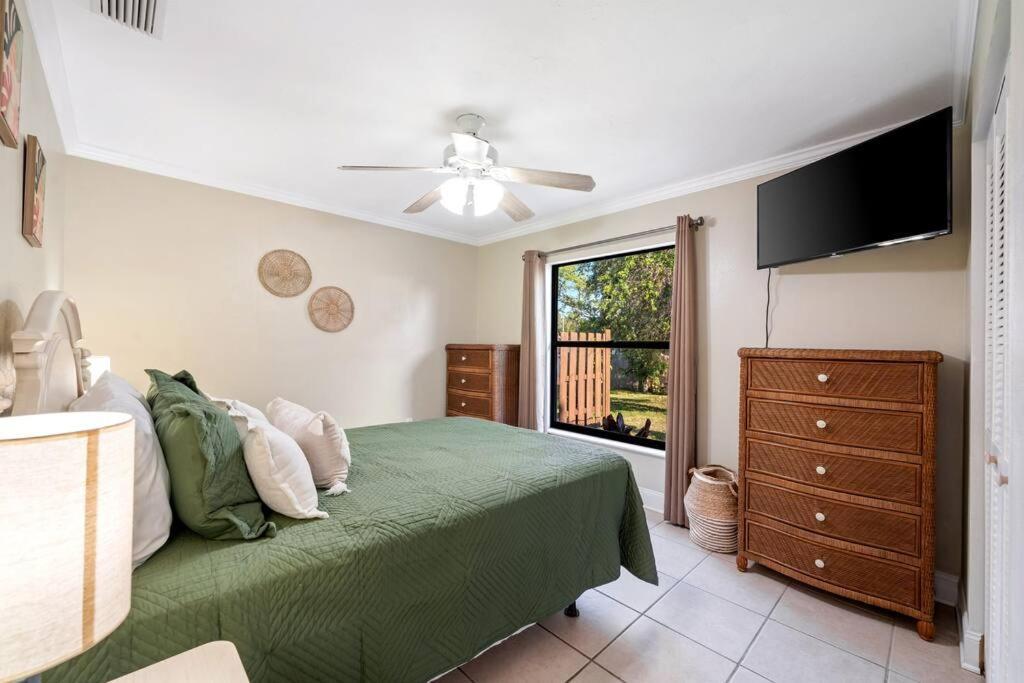 Cozy In Gulf Gate Holiday home *